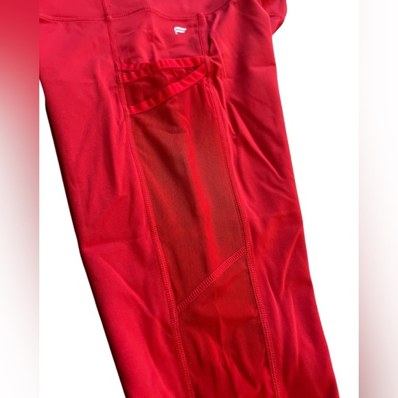 Fabletics Women Athletic High Waisted 7/8 Leggings Red Size S Small Mesh Holiday - Picture 6 of 6